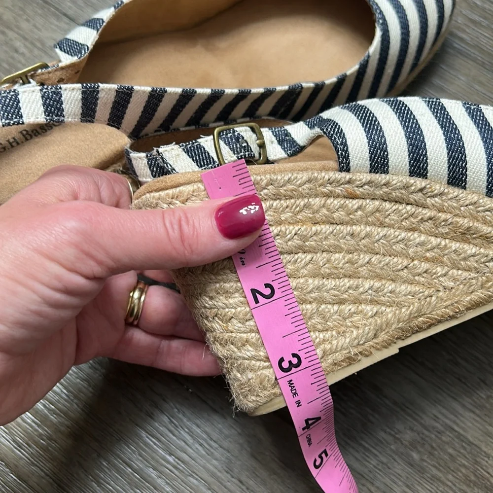 G.H. Bass Women's‎ Emilie Navy/White Stripe Espadrilles Rope Wedge closed toe 11